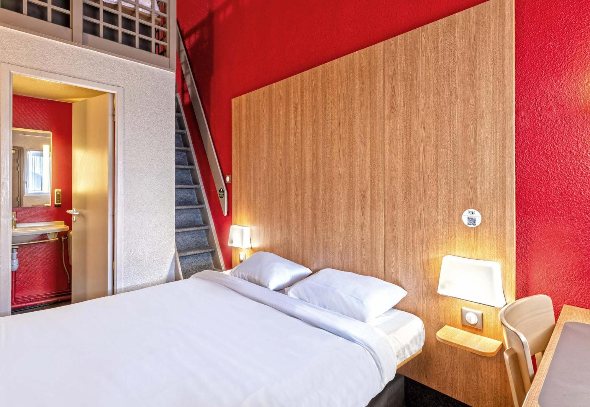 B&B Hotel Brest Kergaradec Aeroport Гуэну Экстерьер фото